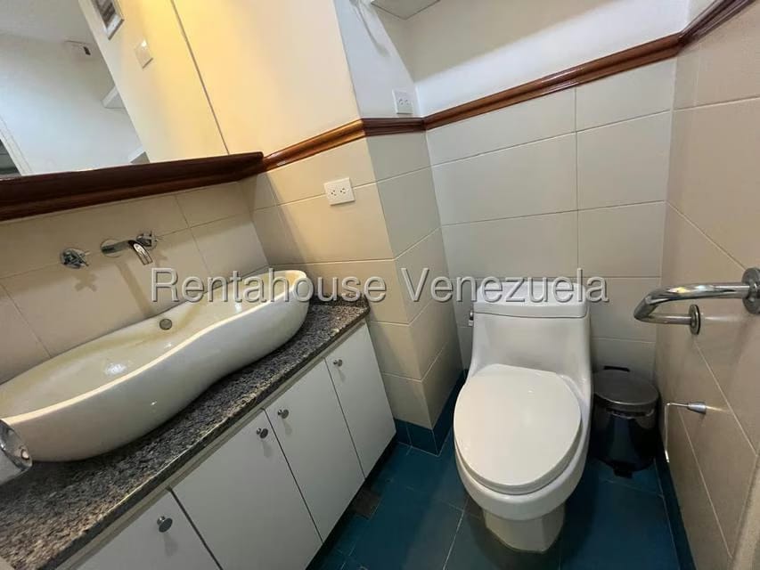 Comercial (Local Comercial) en Alquiler en San Bernardino, Distrito Metropolitano - 10