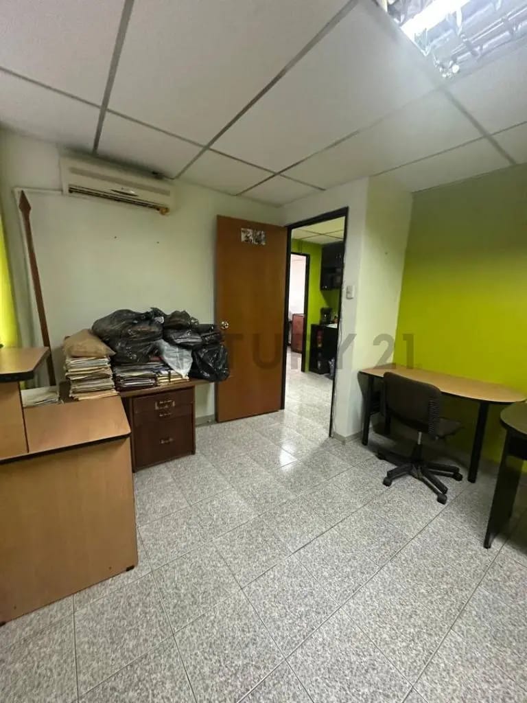 Oficina en Torre Empresarial Araujo, Centro de Valencia, Carabobo, Venezuela - 5