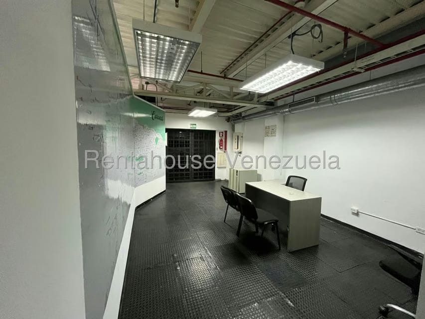Comercial (Oficina) en Alquiler en La Campiña, Distrito Metropolitano - 7