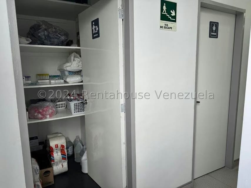 Comercial (Oficina) en Venta en La Trinidad, Distrito Metropolitano - 19