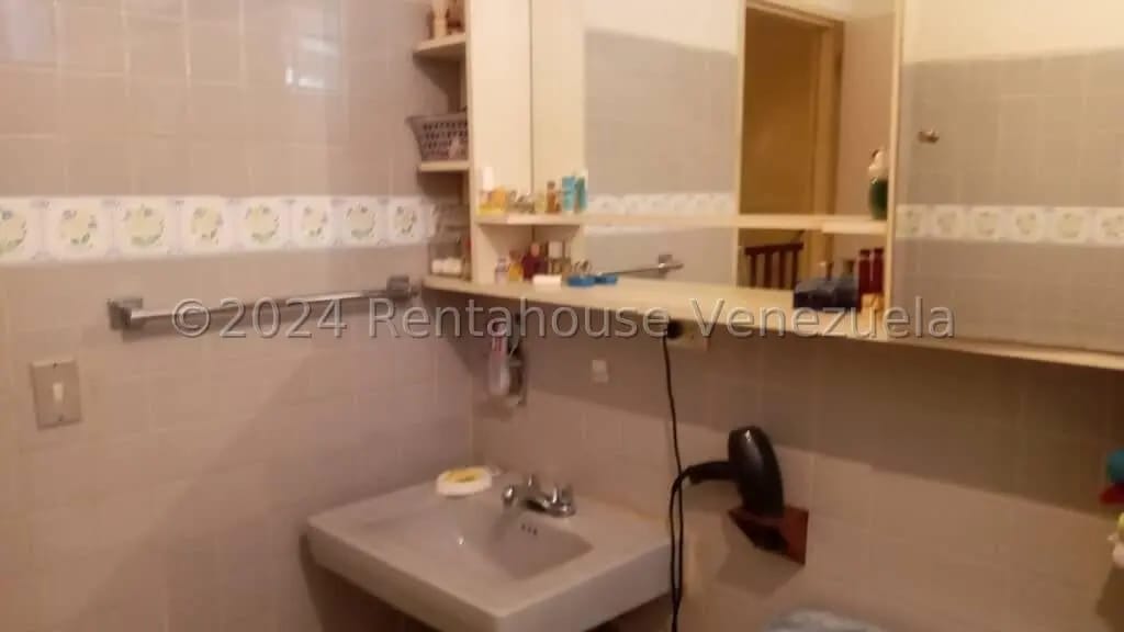 Casa (Duplex) en Venta en Lomas de La Trinidad, Distrito Metropolitano - 23