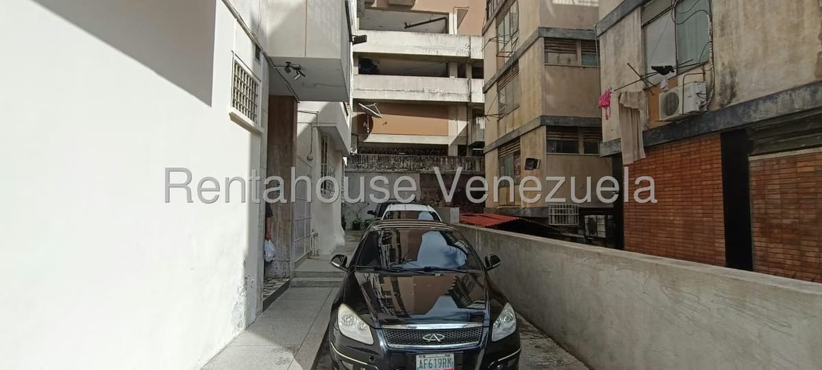 Apartamento (1 Nivel) en Venta en Colinas de Bello Monte, Distrito Metropolitano - 29