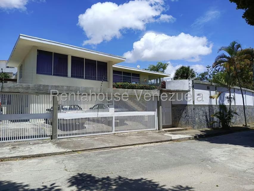 Casa (Multipes Niveles) en Venta en Lomas del Club Hipico, Distrito Metropolitano