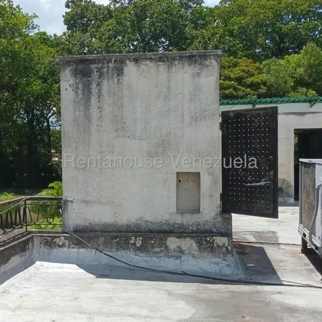 Comercial (Local Comercial) en Venta en El Bosque, Distrito Metropolitano - 12