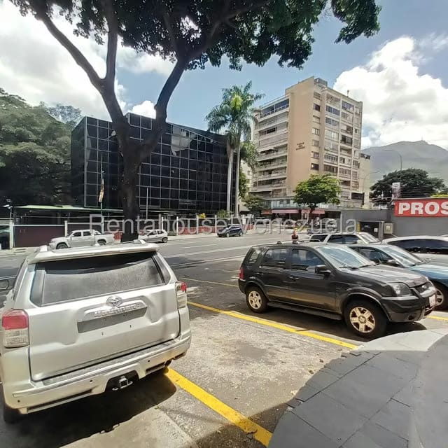 Comercial (Local Comercial) en Venta en El Bosque, Distrito Metropolitano - 14