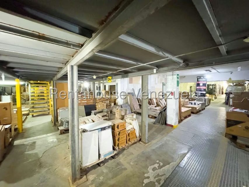 Comercial (Local Comercial) en Venta en El Bosque, Distrito Metropolitano - 17