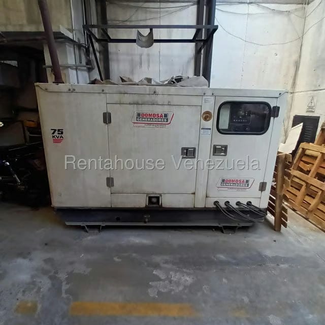 Comercial (Local Comercial) en Venta en El Bosque, Distrito Metropolitano - 4