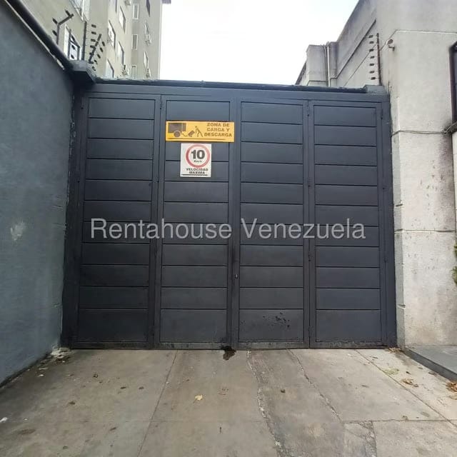 Comercial (Local Comercial) en Venta en El Bosque, Distrito Metropolitano - 8