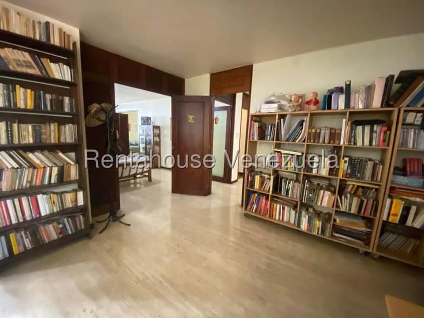 Apartamento (1 Nivel) en Venta en La Florida, Distrito Metropolitano - 16