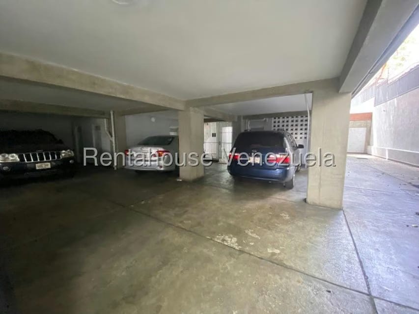 Apartamento (1 Nivel) en Venta en La Florida, Distrito Metropolitano - 27