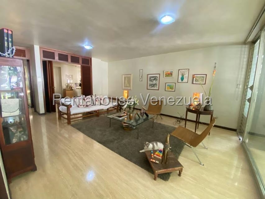 Apartamento (1 Nivel) en Venta en La Florida, Distrito Metropolitano - 6