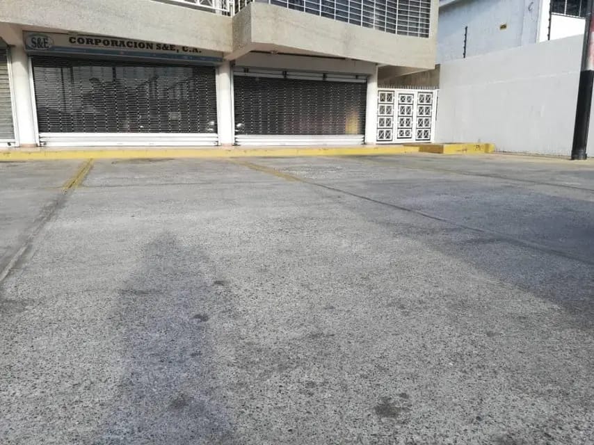 Comercial (Local Comercial) en Venta en La Tropicana, Zulia - 3