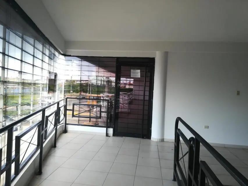 Comercial (Local Comercial) en Venta en La Tropicana, Zulia - 8