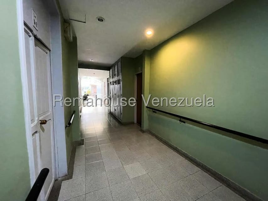 Casa (Multipes Niveles) en Alquiler en Los Chorros, Distrito Metropolitano - 5