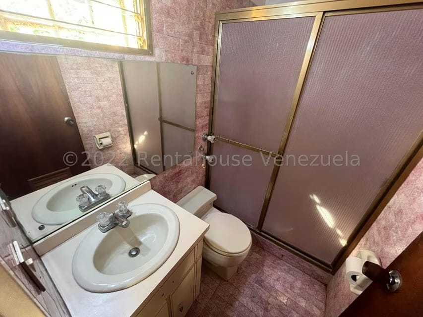 Casa (Multipes Niveles) en Venta en Oripoto, Distrito Metropolitano - 34