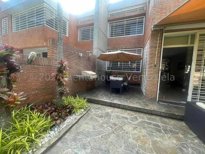 Townhouse (Multiples Niveles) en Venta en La Lagunita Country Club, Distrito Metropolitano - 16