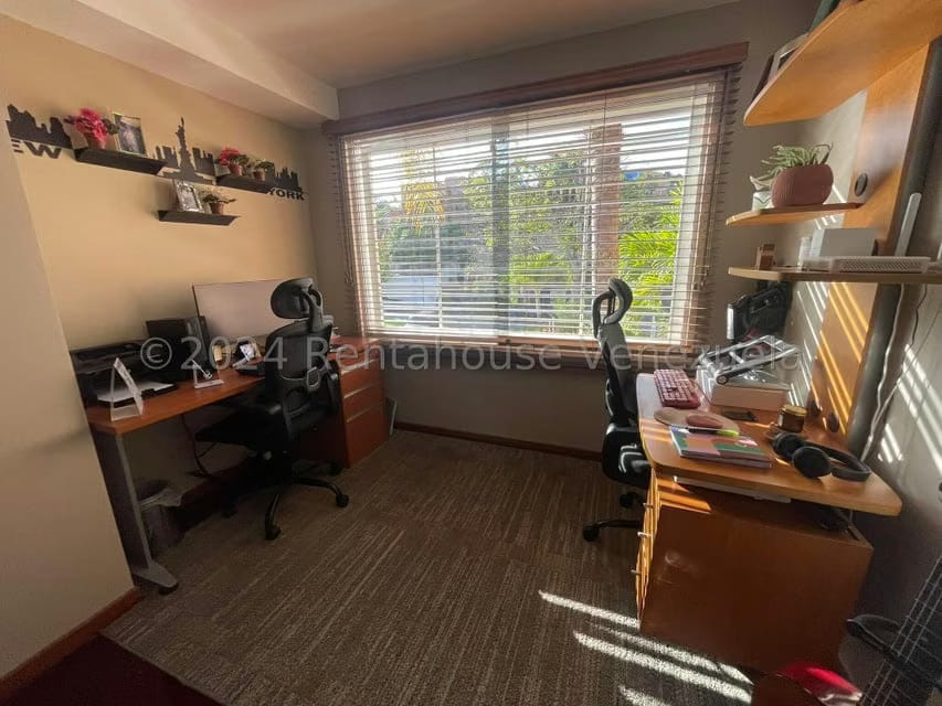 Townhouse (Multiples Niveles) en Venta en La Lagunita Country Club, Distrito Metropolitano - 35