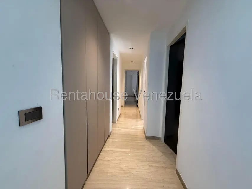 Apartamento (Duplex) en Alquiler en Los Naranjos de Las Mercedes, Distrito Metropolitano - 14