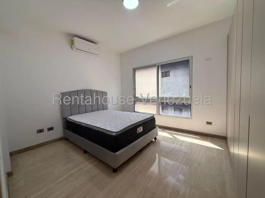 Apartamento (Duplex) en Alquiler en Los Naranjos de Las Mercedes, Distrito Metropolitano - 17