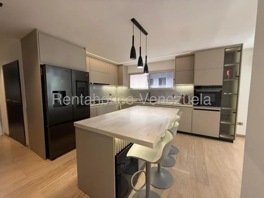 Apartamento (Duplex) en Alquiler en Los Naranjos de Las Mercedes, Distrito Metropolitano - 5