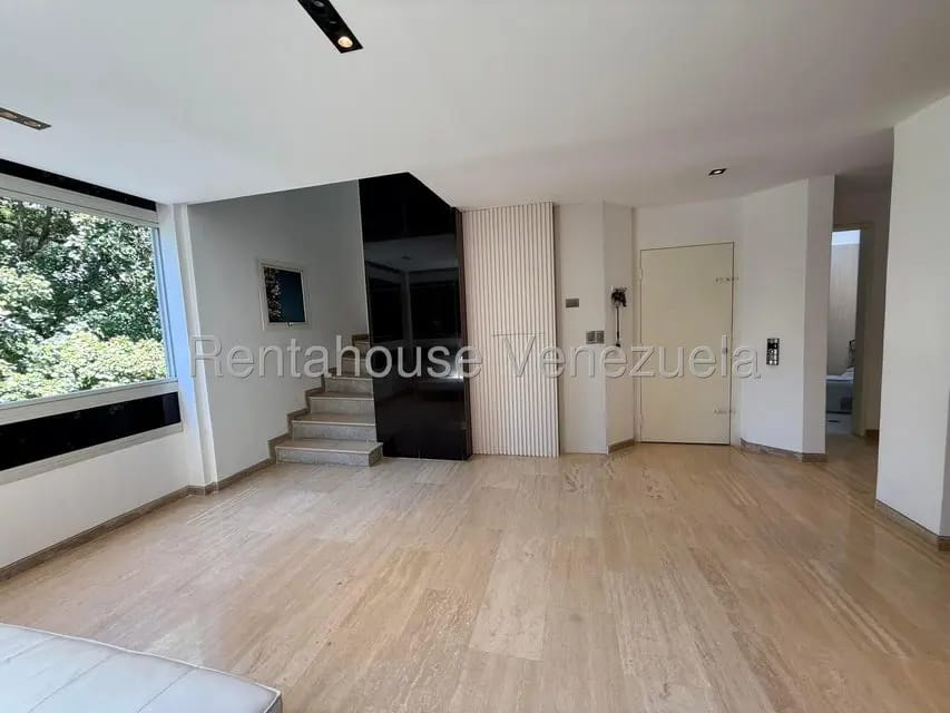 Apartamento (Duplex) en Alquiler en Los Naranjos de Las Mercedes, Distrito Metropolitano - 9