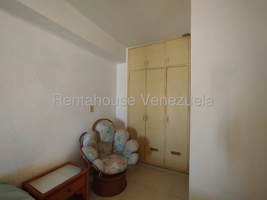 Apartamento (1 Nivel) en Alquiler en Costa Azul, Nueva Esparta - 11