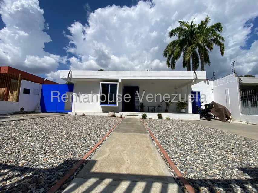 Comercial (Local Comercial) en Alquiler en Los Libertadores, Lara - 12
