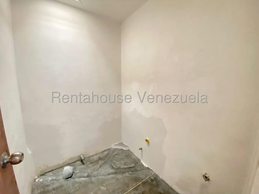 Comercial (Local Comercial) en Alquiler en Los Libertadores, Lara - 9