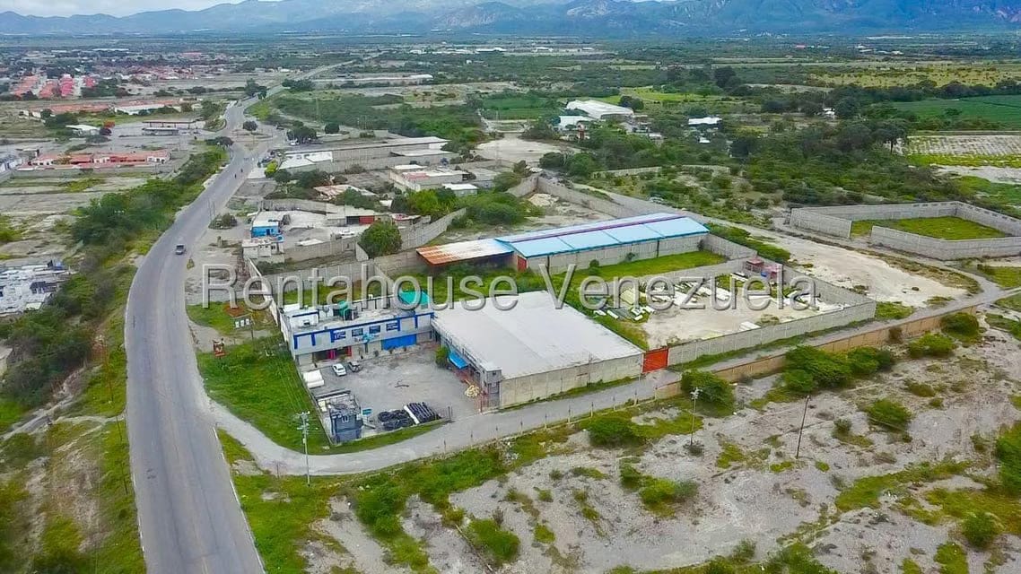 Comercial (Galpon - Deposito) en Venta en Parroquia Juan Bautista Rodriguez, Lara - 5