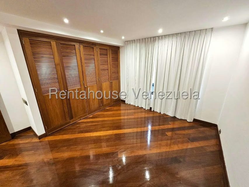Apartamento (Duplex) en Venta en La Alameda, Distrito Metropolitano - 62