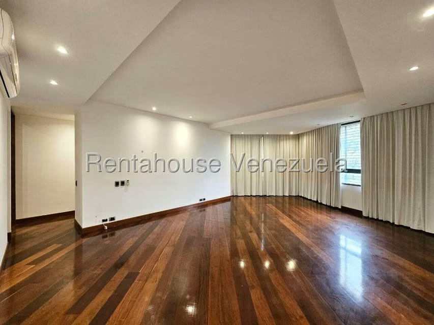 Apartamento (Duplex) en Venta en La Alameda, Distrito Metropolitano - 64