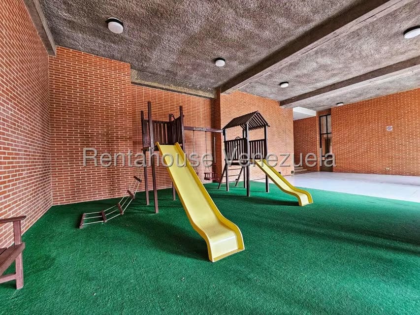 Apartamento (Duplex) en Venta en La Alameda, Distrito Metropolitano - 73