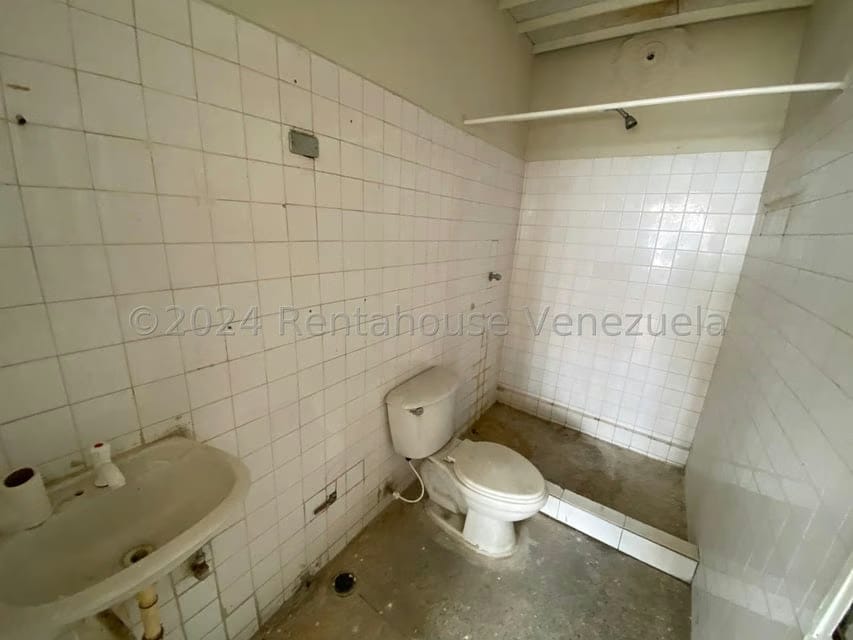 Comercial (Local Comercial) en Alquiler en Centro, Lara - 11