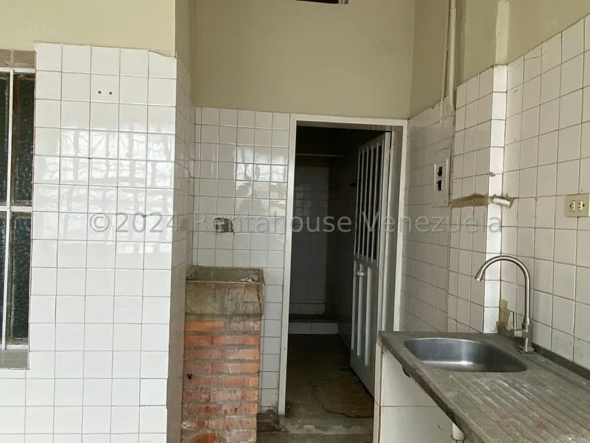 Comercial (Local Comercial) en Alquiler en Centro, Lara - 14