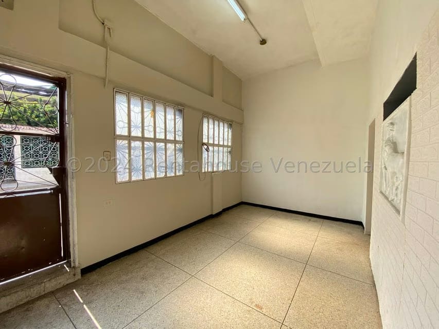 Comercial (Local Comercial) en Alquiler en Centro, Lara - 3