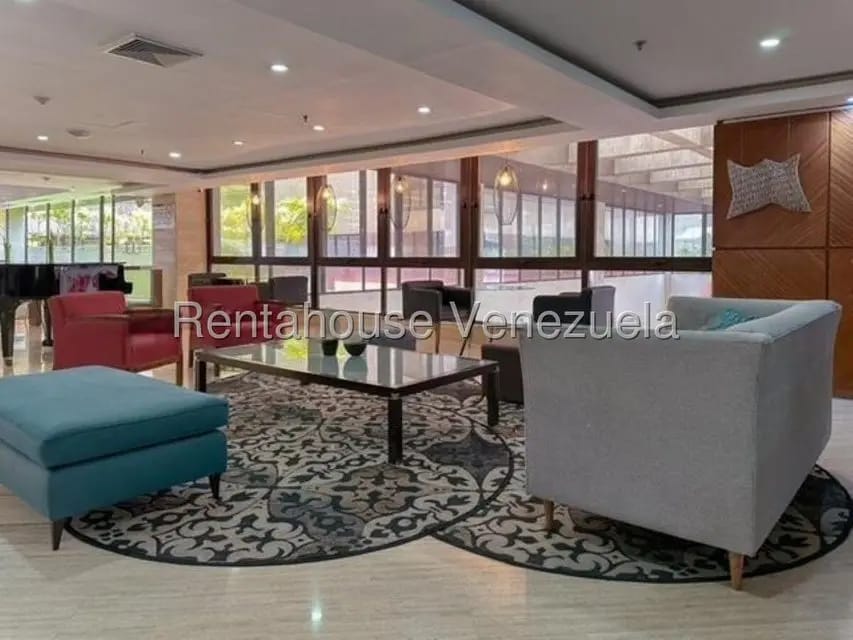 Apartamento (1 Nivel) en Alquiler en Chuao, Distrito Metropolitano - 8