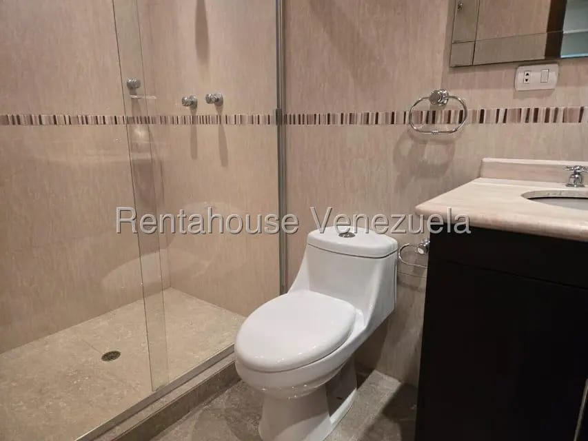 Townhouse (Duplex) en Alquiler en Centro, Zulia - 13