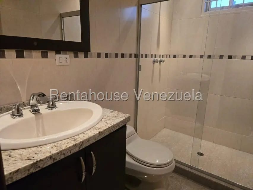 Townhouse (Duplex) en Alquiler en Centro, Zulia - 14
