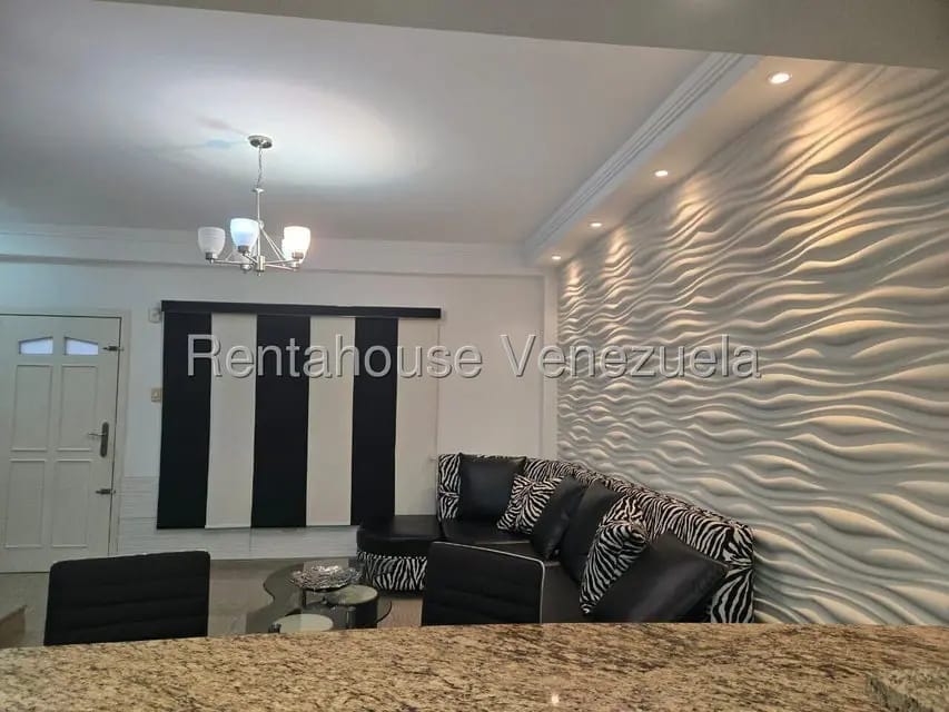 Townhouse (Duplex) en Alquiler en Centro, Zulia - 4
