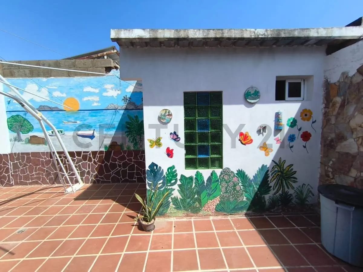 CASA EN VENTA SECTOR COTOPERIZ - 33