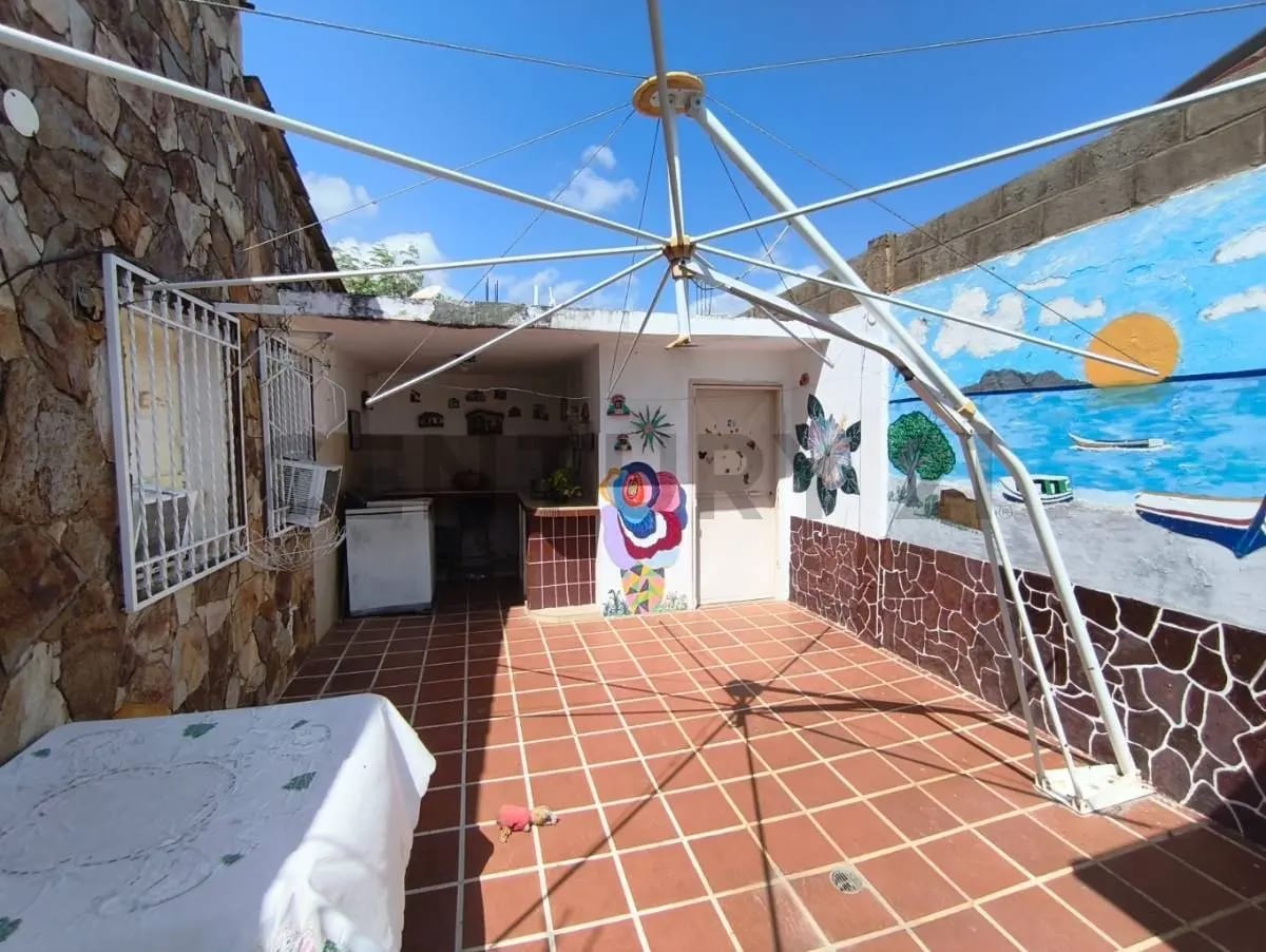 CASA EN VENTA SECTOR COTOPERIZ - 35