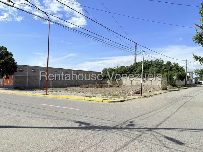 Terreno (Comercial) en Venta en Parroquia Juan Bautista Rodriguez, Lara - 5