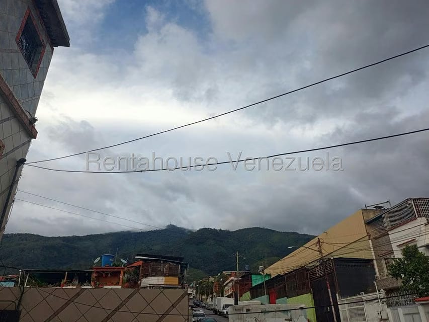 Casa (Multipes Niveles) en Venta en Guaicaipuro, Distrito Metropolitano - 26