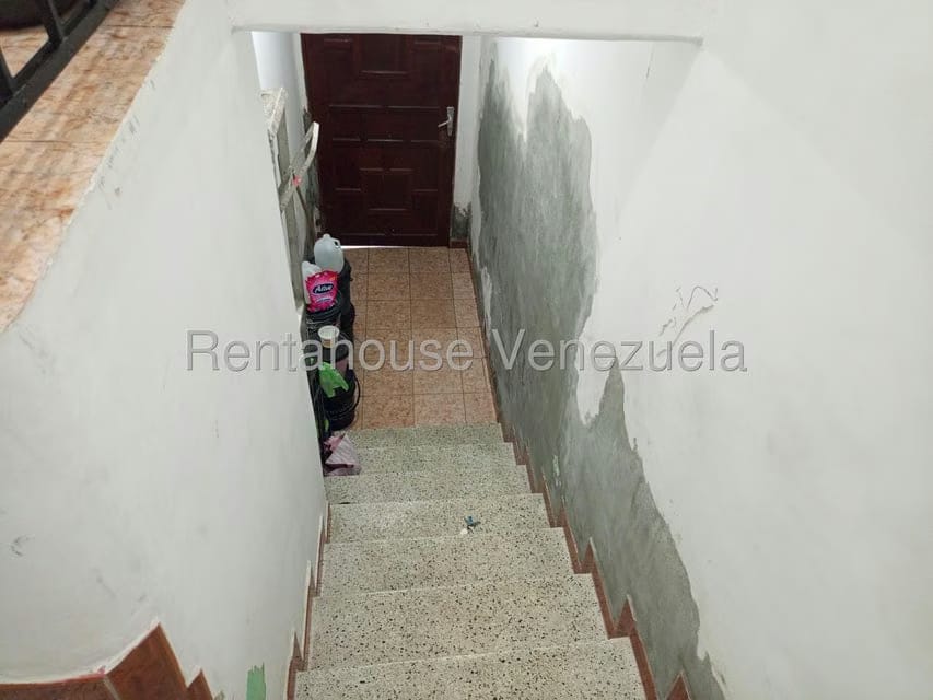 Casa (Multipes Niveles) en Venta en Guaicaipuro, Distrito Metropolitano - 4