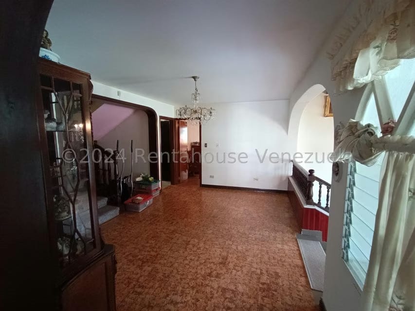 Casa (Duplex) en Venta en Santa Paula, Distrito Metropolitano - 11