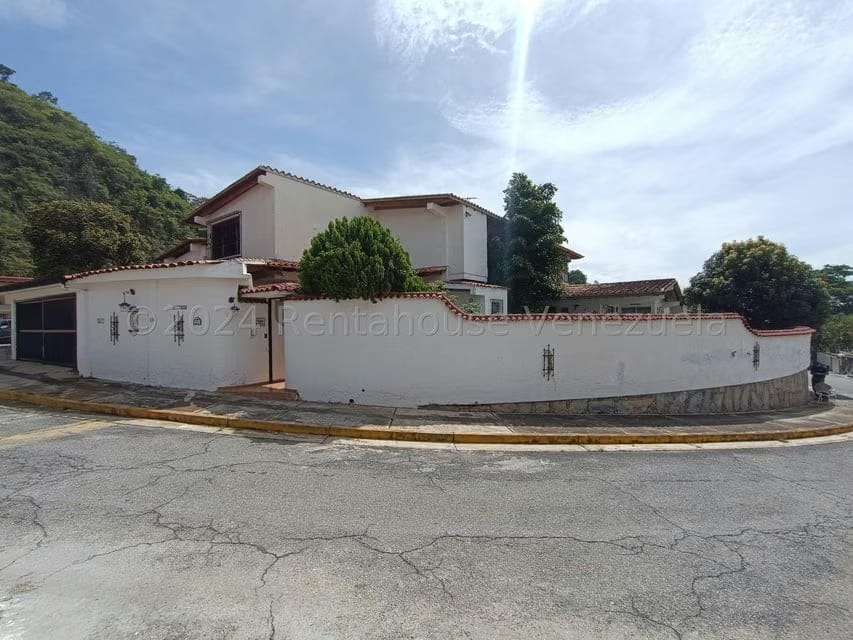 Casa (Duplex) en Venta en Santa Paula, Distrito Metropolitano - 3