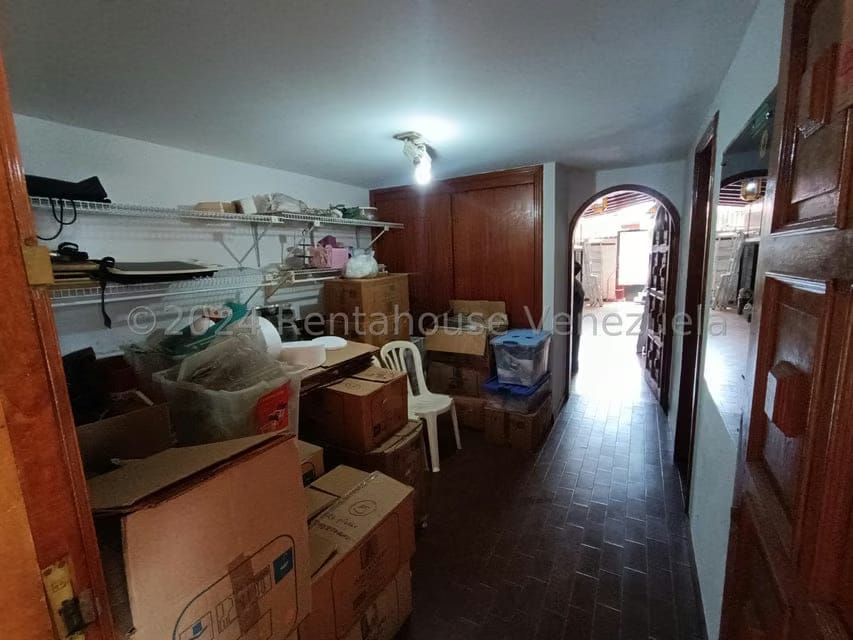 Casa (Duplex) en Venta en Santa Paula, Distrito Metropolitano - 25