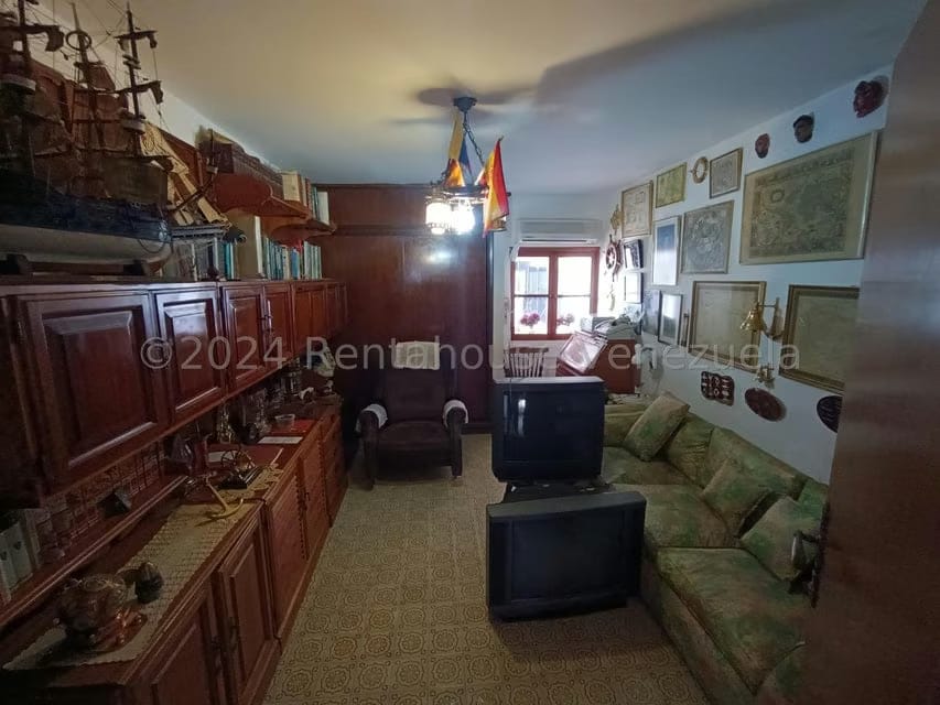 Casa (Duplex) en Venta en Santa Paula, Distrito Metropolitano - 26