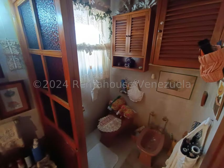 Casa (Duplex) en Venta en Santa Paula, Distrito Metropolitano - 34