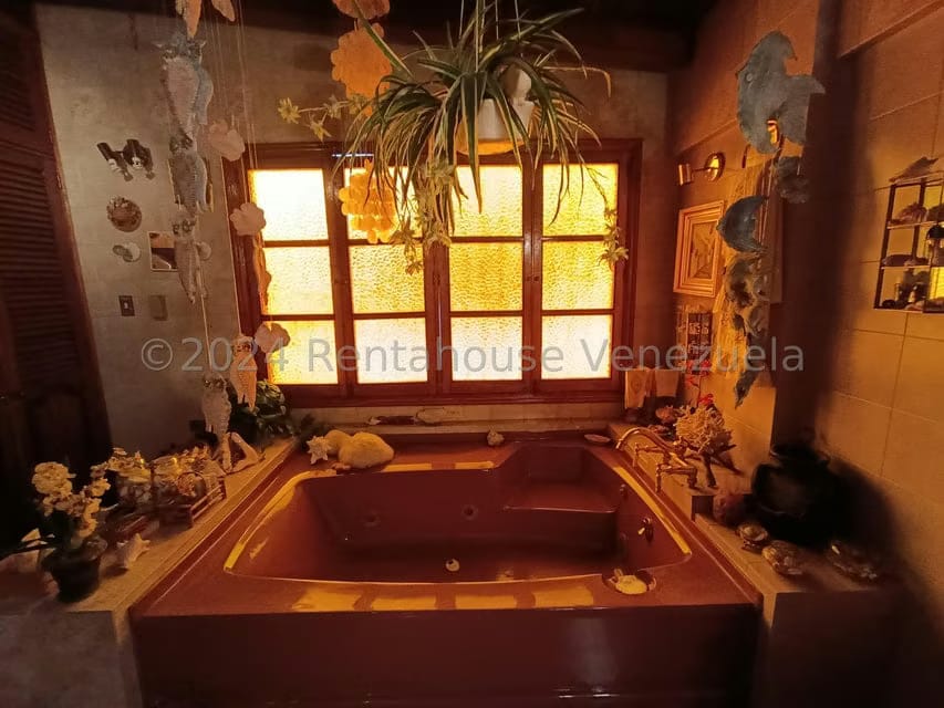 Casa (Duplex) en Venta en Santa Paula, Distrito Metropolitano - 37